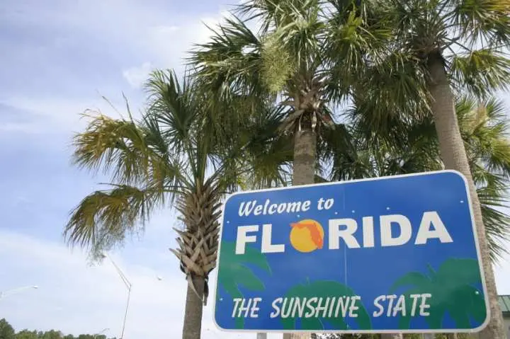 3 Tips To Make Your Move To Florida Less Challenging